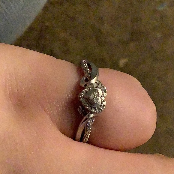 Promise ring - Picture 2 of 2